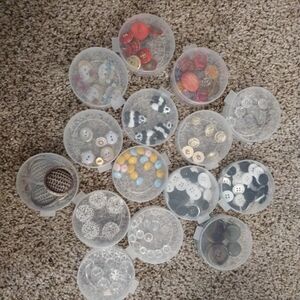 Assorted Buttoms lot